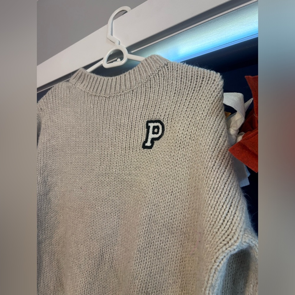 VICTORIAS SECRET PINK knit crew neck XS